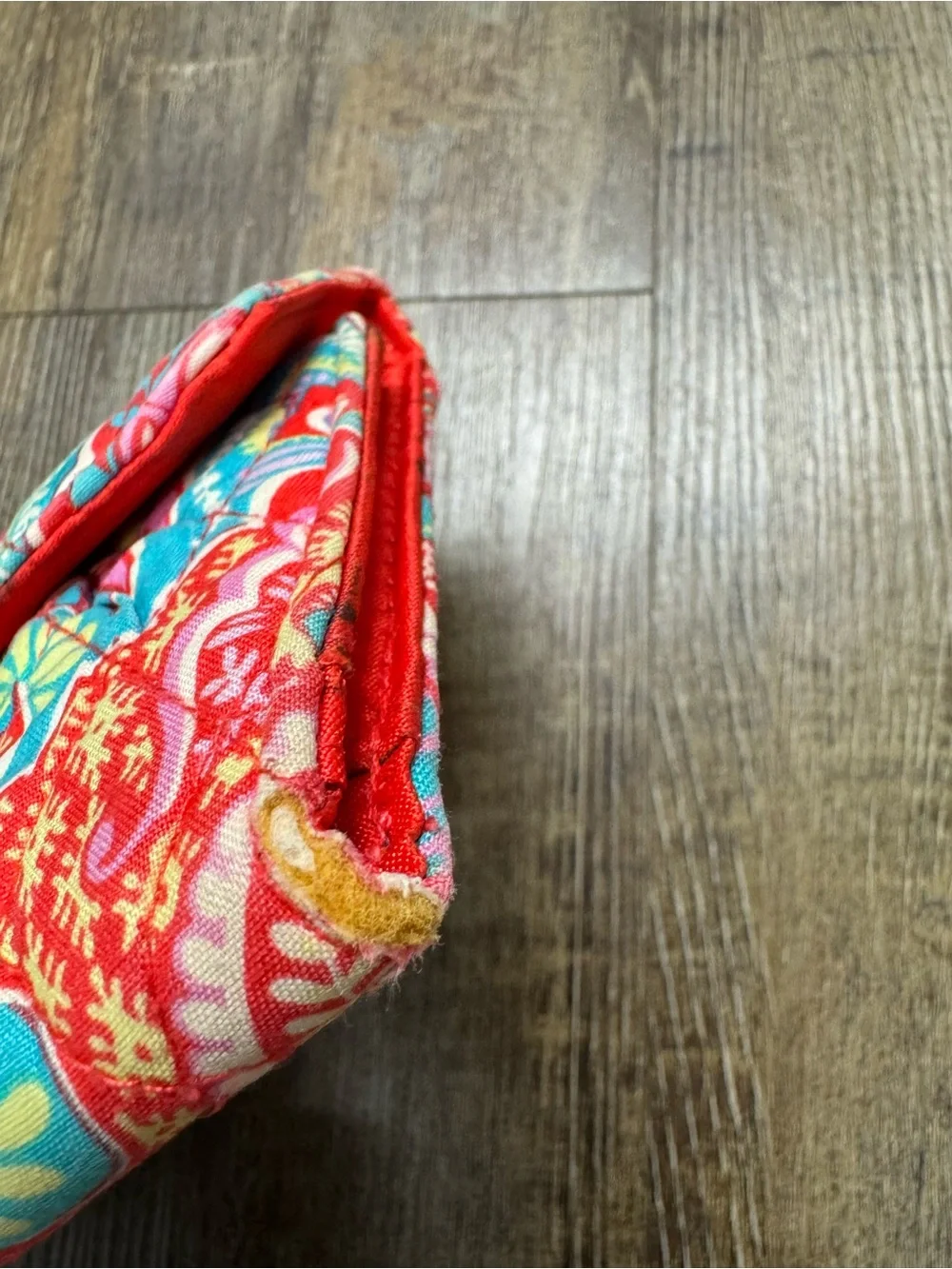Vera Bradley‎ Quilted Paisley Foldover Clutch -Red Turquoise Wear On The Corners